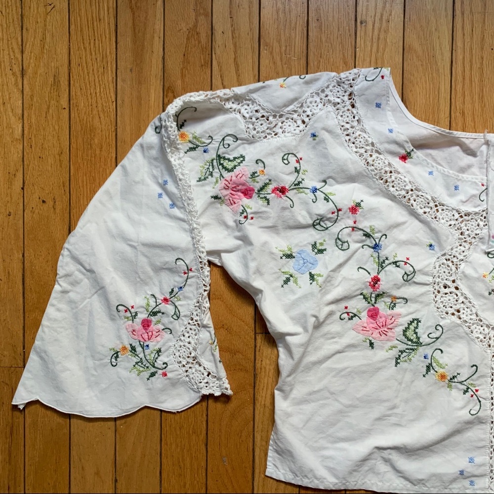 Beautiful off the shoulder blouse - Picture 6 of 10